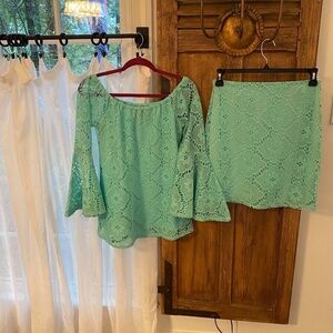 Missy Robertson Southern Fashion House  crocheted Top and skirt.